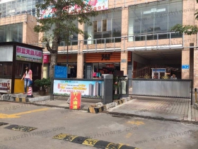 海南?？谲嚺谱R別加廣告道閘